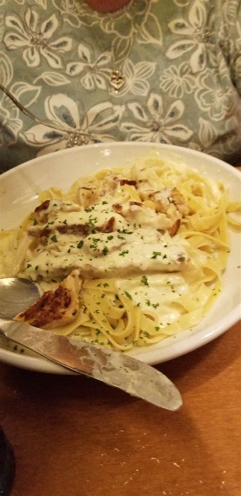 Olive garden elyria - Applebee's Grill + Bar, Elyria, Ohio. 2,098 likes · 5 talking about this · 17,822 were here. Applebee's. Good Food. Good People. What was once a neighborhood restaurant has grown to a restaurant in...